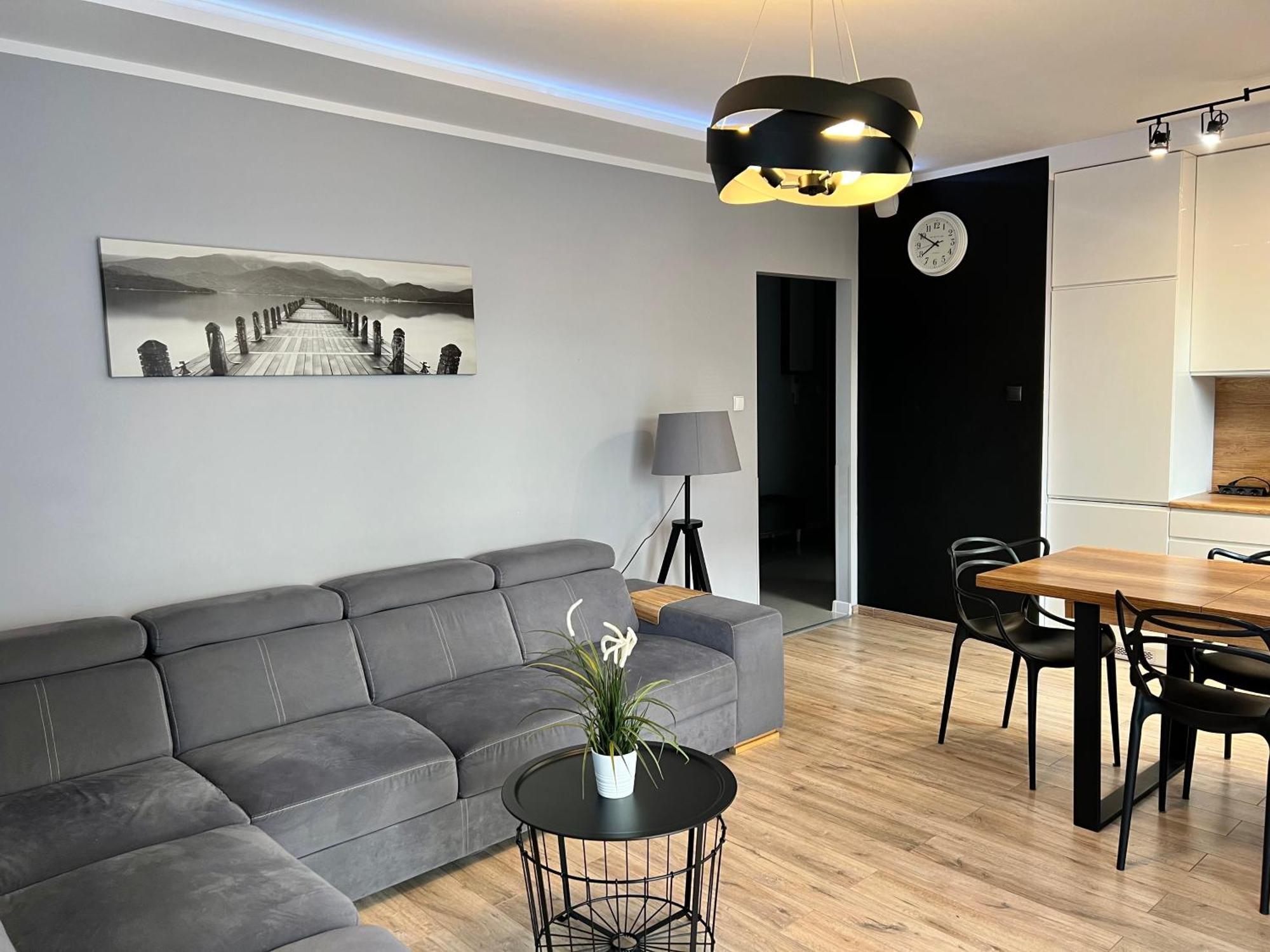 Stylish Oldtown Riverview Balcony Apartment Danzig
